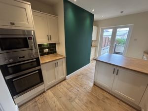 Photo 8- click for photo gallery